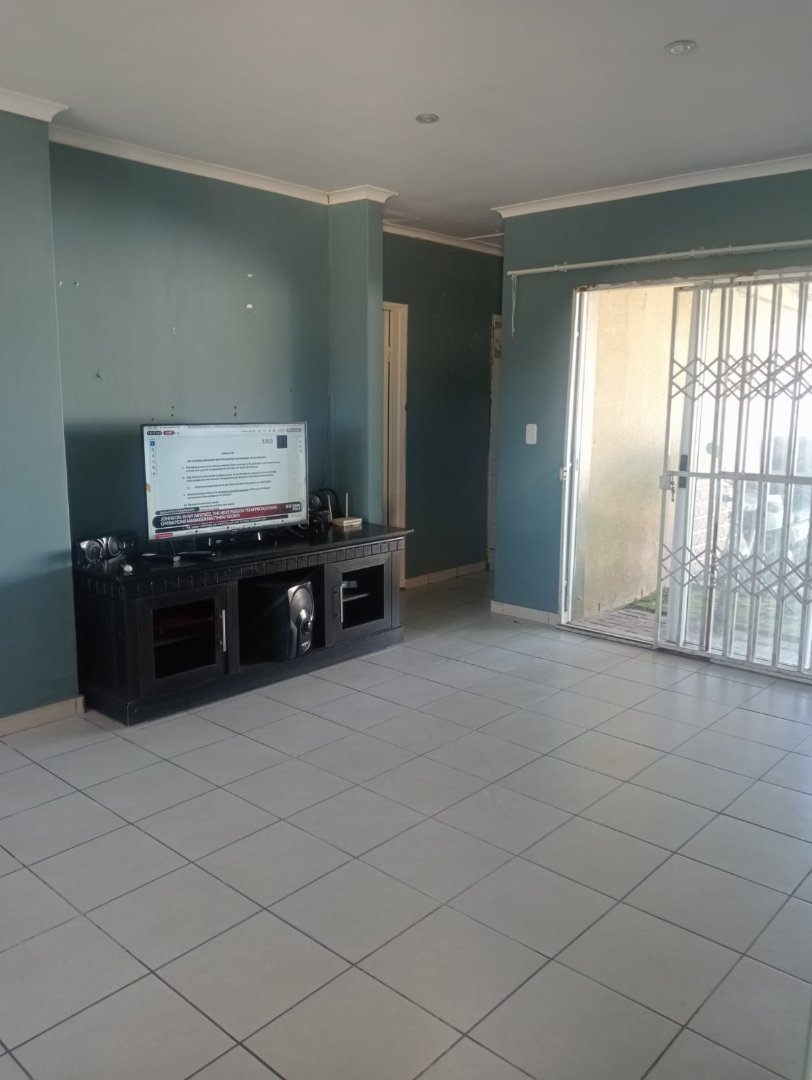 3 Bedroom Property for Sale in Stratford Green Western Cape